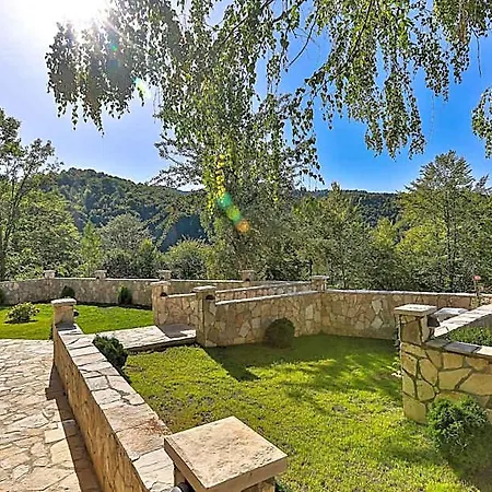 Garni Elite *